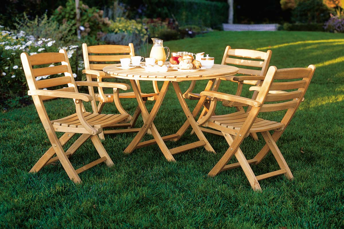 teak outdoor furniture