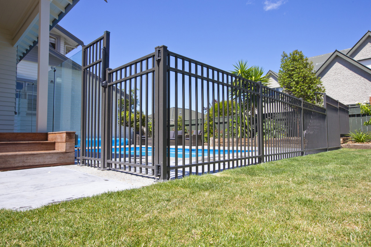 aluminium fencing st George 